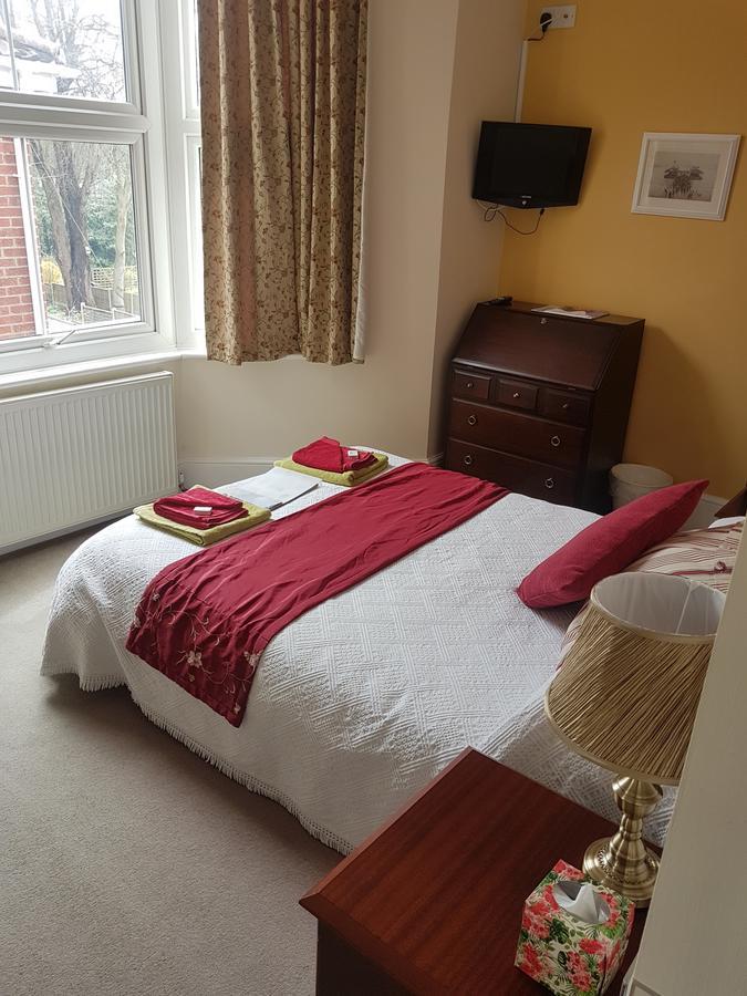 Madison House Bed and Breakfast Southampton Esterno foto